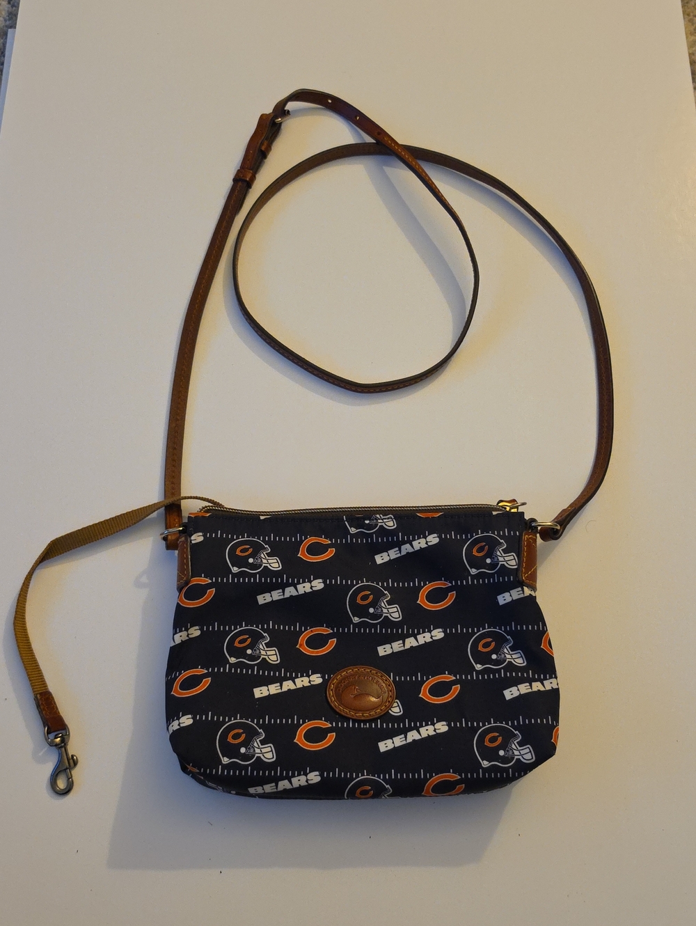 Dooney & Bourke Navy Chicago Bears Crossbody.